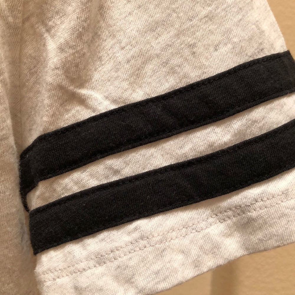 Tee Shirt - Picture 3 of 4